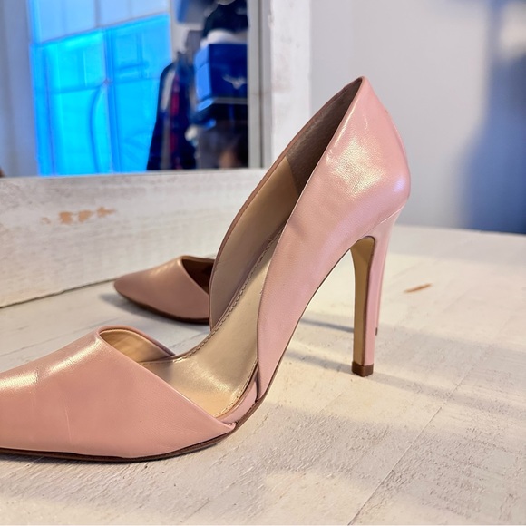 Banana Republic Pumps - 8.5 - Picture 9 of 10